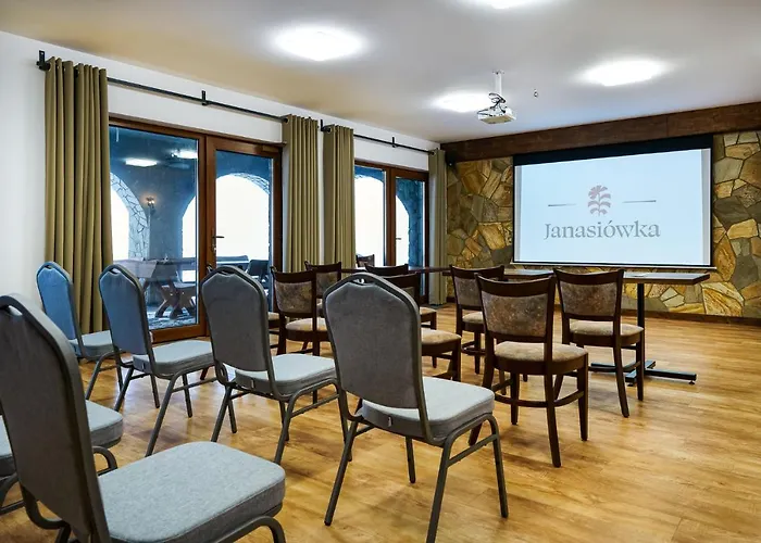 Janasiówka Alojamento de Acomodação e Pequeno-almoço 3*