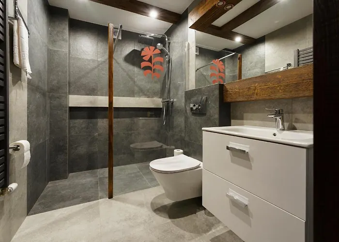 Janasiowka Oda ve Kahvaltı 3*